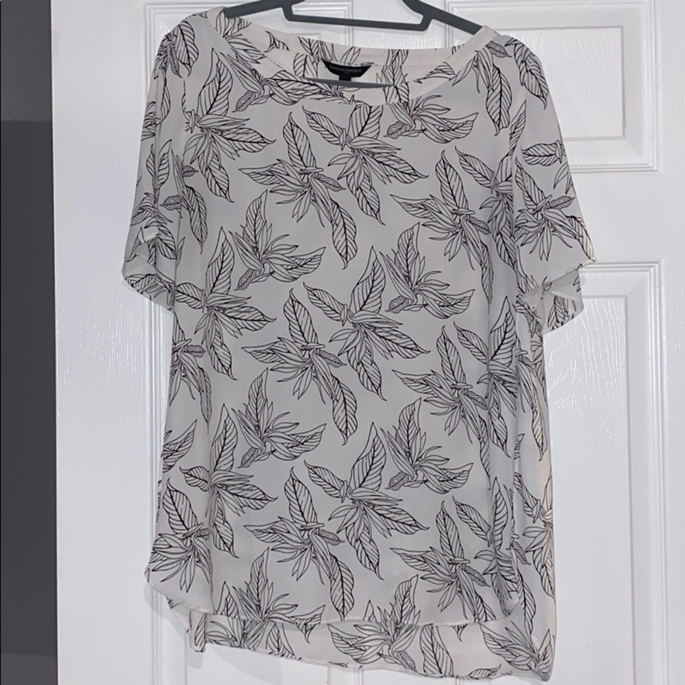 Short sleeve sheer blouse